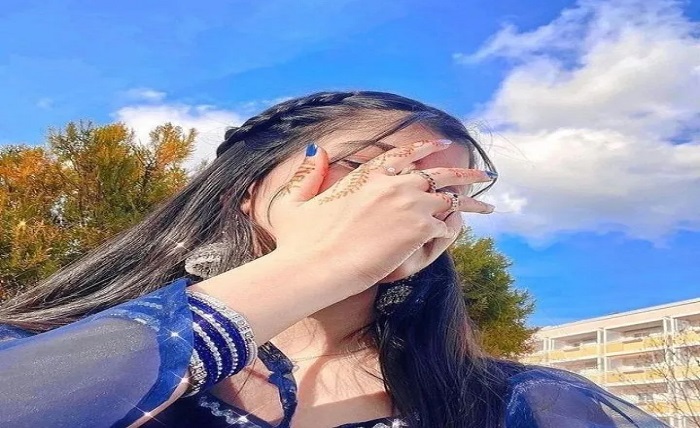 মেয়েদের পিক